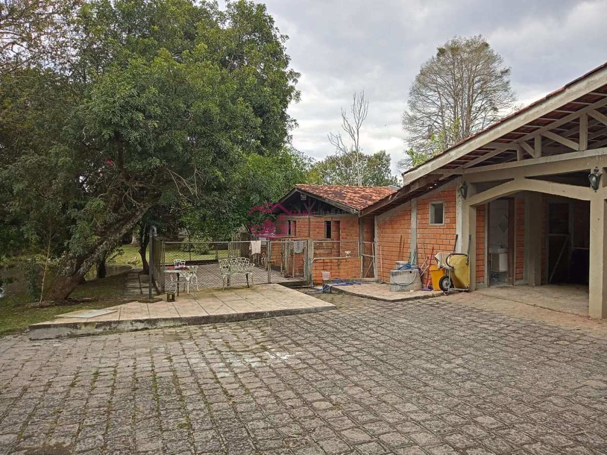 Espetacular Chácara Urbana à venda com 4 quartos 2 suítes, lago, 4320m²em Piraquara, Jardim Esmeralda,