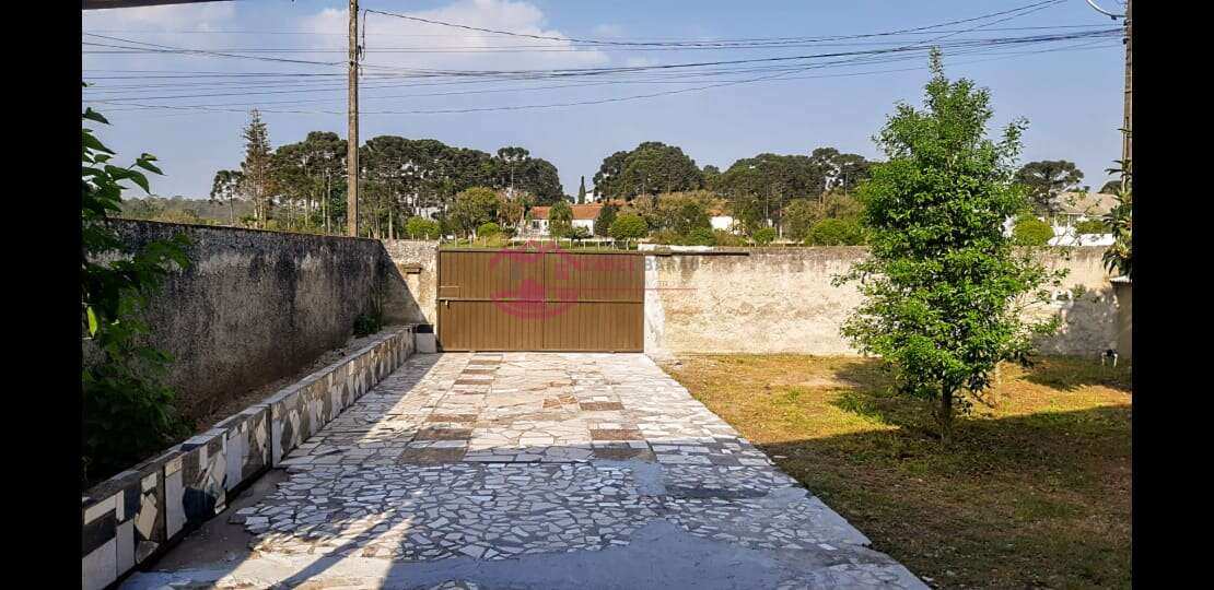 Terreno à venda com casa de madeira , 416m² em Piraquara, Jardim Primavera. - Izabel Barão Corretora de Imóveis